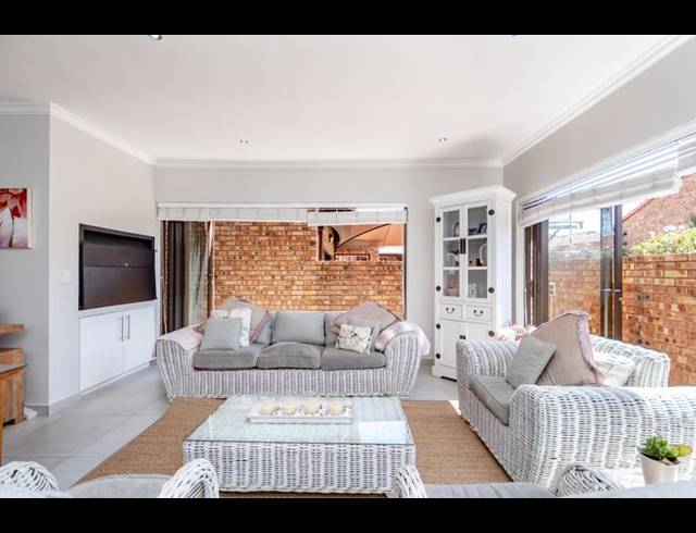 2 BEDROOM PROPERTY TO RENT IN SUNWARD PARK